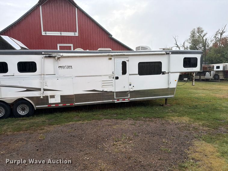 image for item FK3723 2014 Trails West Sierra 4H horse trailer
