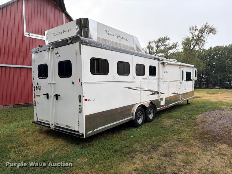 image for item FK3723 2014 Trails West Sierra 4H horse trailer