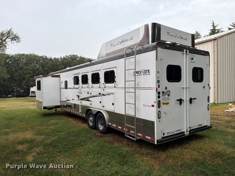 image for item FK3723 2014 Trails West Sierra 4H horse trailer
