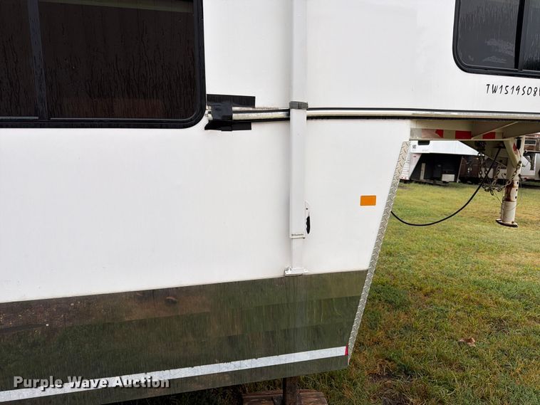 image for item FK3723 2014 Trails West Sierra 4H horse trailer
