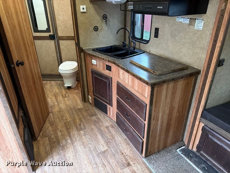 image for item FK3723 2014 Trails West Sierra 4H horse trailer