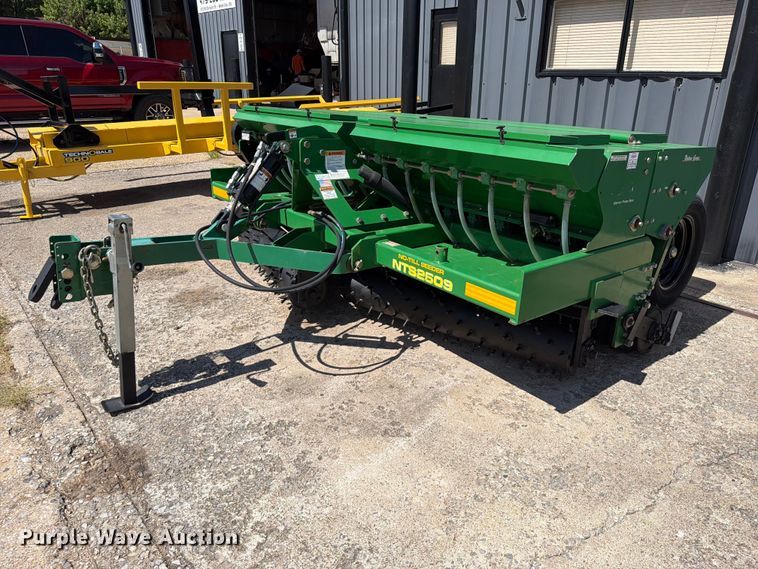 image for item FK5172 Great Plains NTS2509 no-till seeder