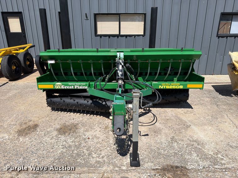 image for item FK5172 Great Plains NTS2509 no-till seeder