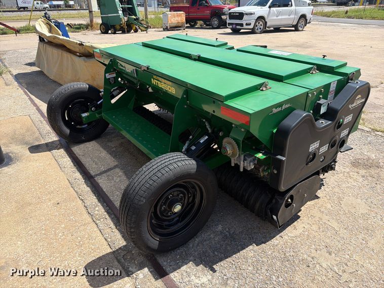 image for item FK5172 Great Plains NTS2509 no-till seeder