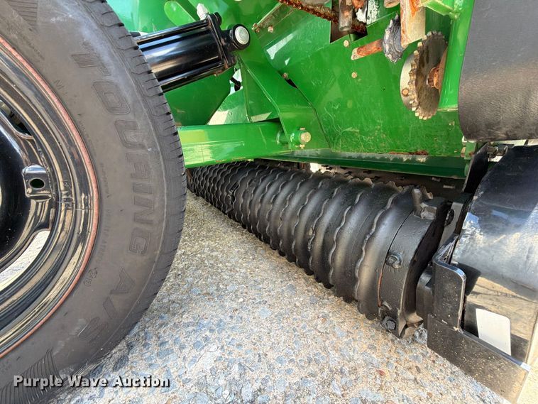 image for item FK5172 Great Plains NTS2509 no-till seeder