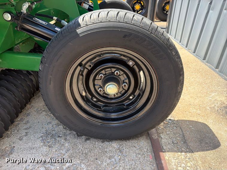 image for item FK5172 Great Plains NTS2509 no-till seeder