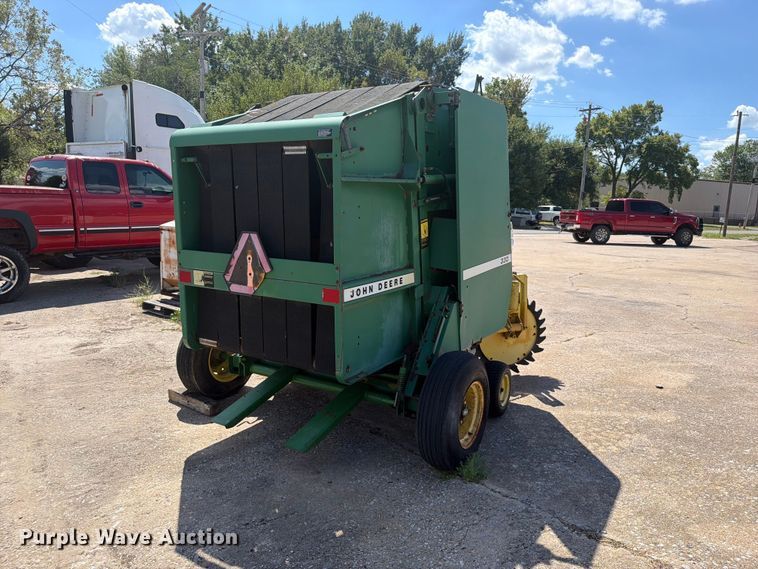 image for item FK5176 John Deere 330 round baler