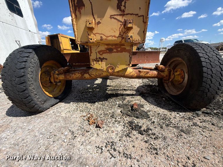 image for item FK5178 Huber M-750 motor grader
