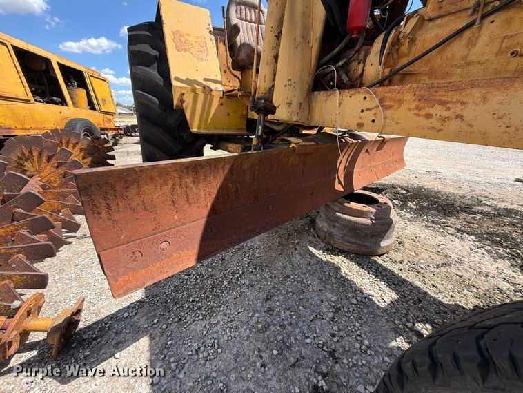 image for item FK5178 Huber M-750 motor grader