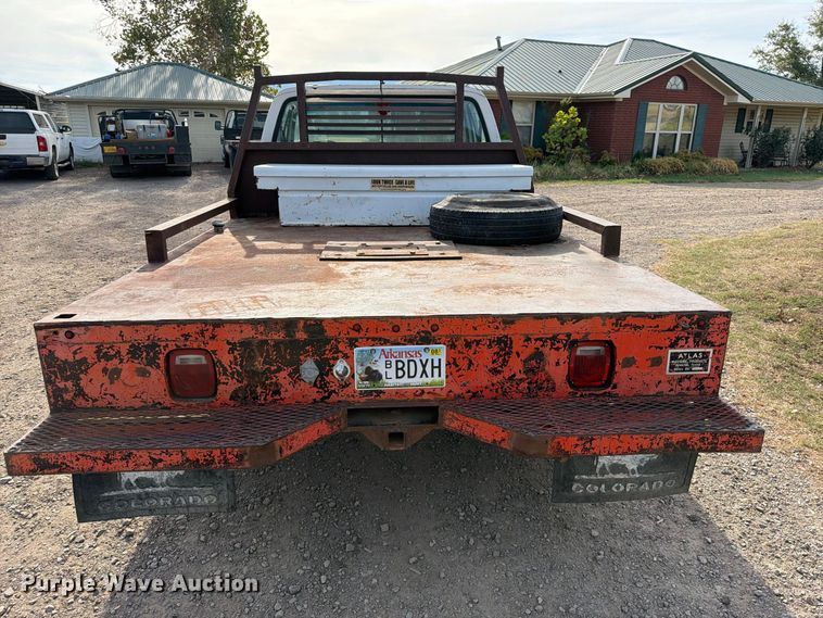 image for item FK5237 1985 GMC C2500 flatbed pickup truck