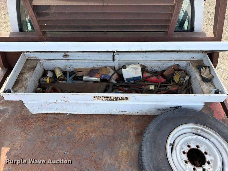 image for item FK5237 1985 GMC C2500 flatbed pickup truck