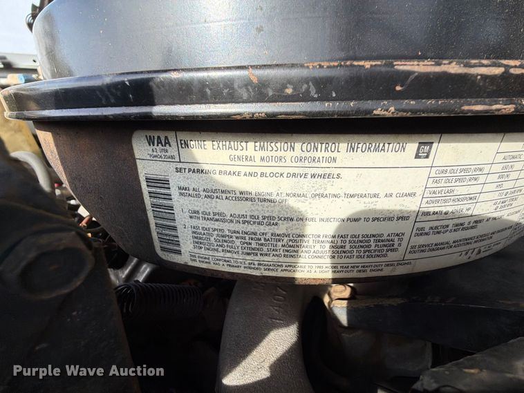 image for item FK5237 1985 GMC C2500 flatbed pickup truck