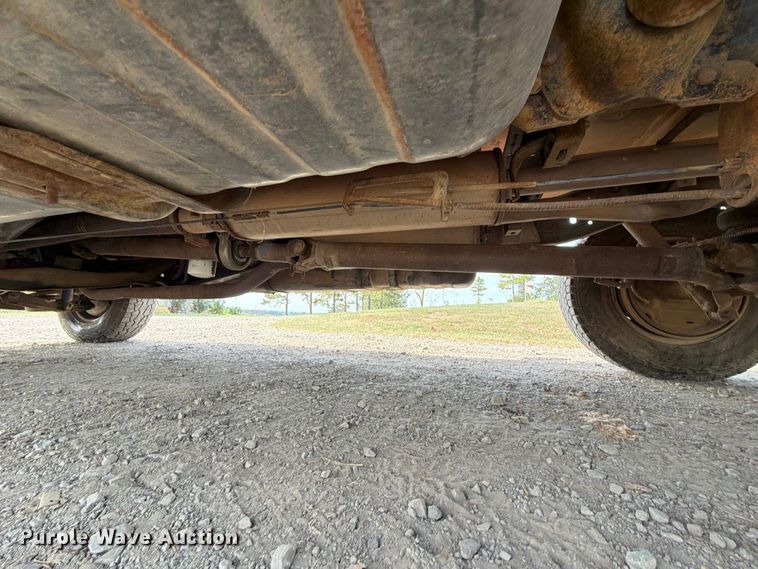 image for item FK5237 1985 GMC C2500 flatbed pickup truck