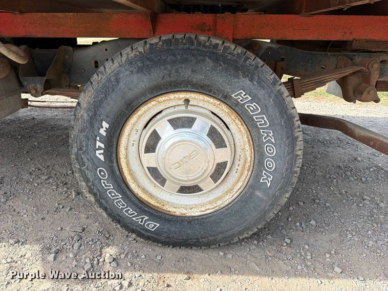 image for item FK5237 1985 GMC C2500 flatbed pickup truck