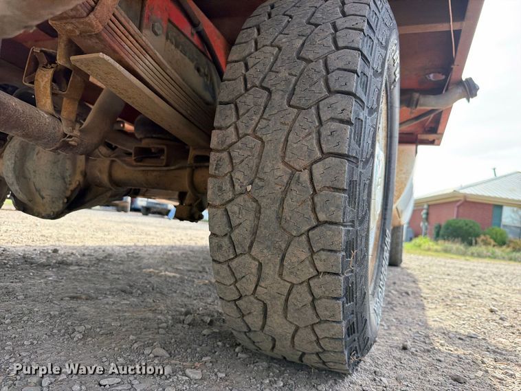 image for item FK5237 1985 GMC C2500 flatbed pickup truck