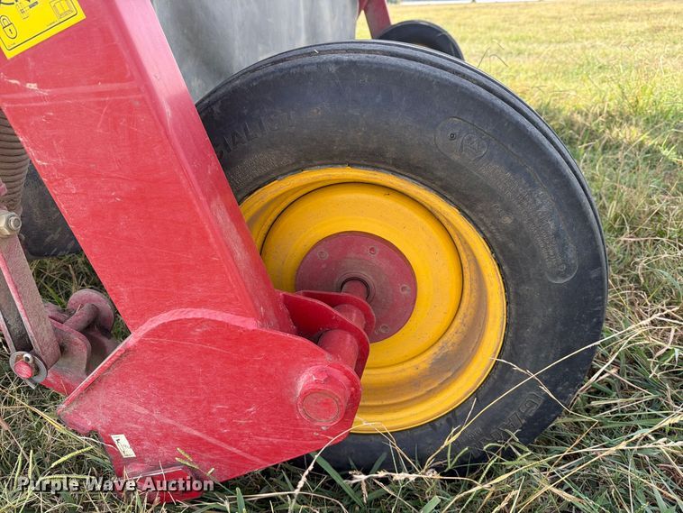 image for item FK5238 2022 New Holland DuraDisc 210M swather / windrower