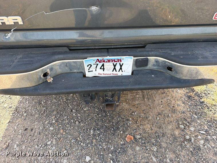 image for item FK5241 2003 GMC Sierra 2500HD Crew Cab pickup truck