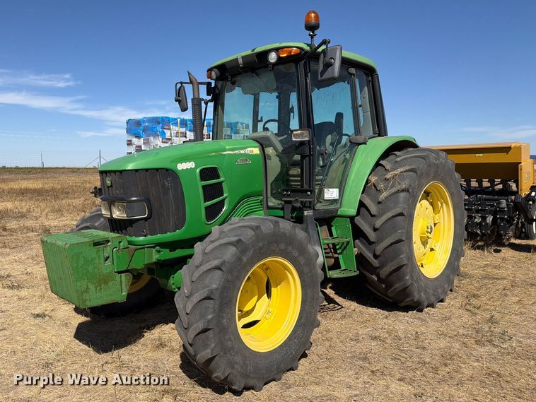 2011 John Deere 6330 MFWD tractor