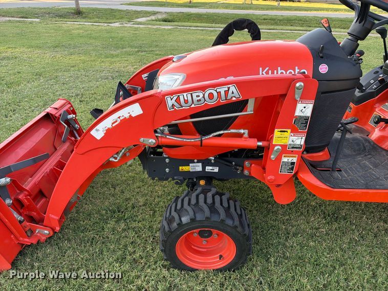 image for item FN2570 2022 Kubota BX2380 MFWD tractor