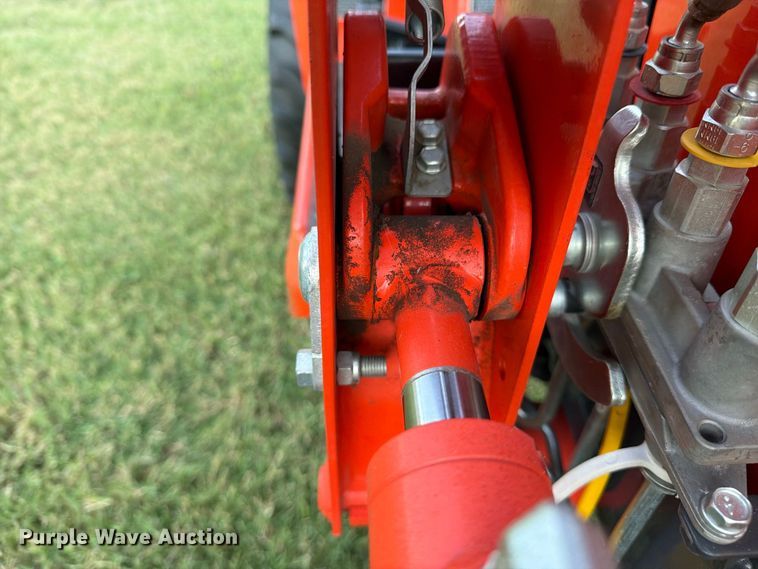image for item FN2570 2022 Kubota BX2380 MFWD tractor