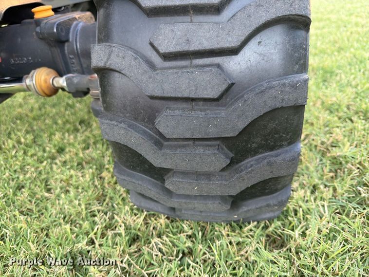 image for item FN2570 2022 Kubota BX2380 MFWD tractor