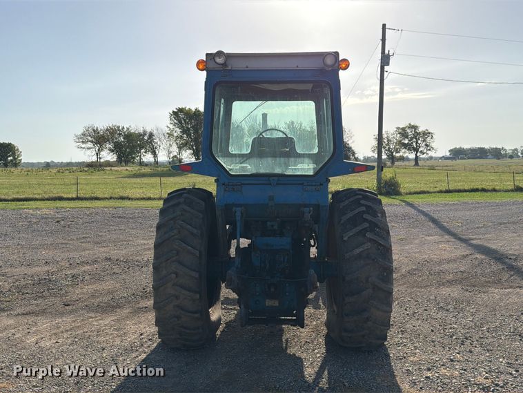 image for item FN2602 1972 Ford 8000 tractor