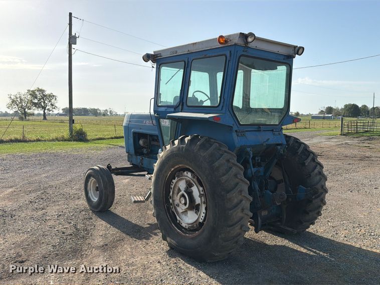 image for item FN2602 1972 Ford 8000 tractor