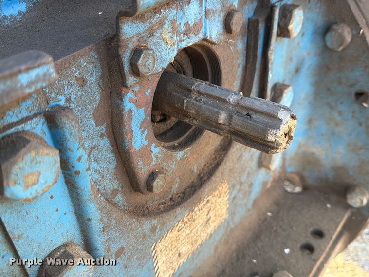 image for item FN2602 1972 Ford 8000 tractor