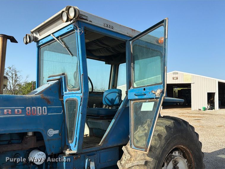 image for item FN2602 1972 Ford 8000 tractor