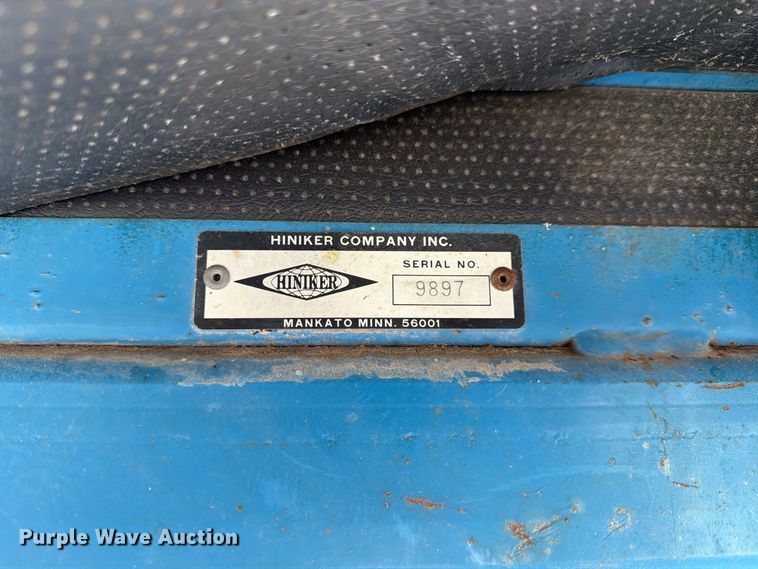 image for item FN2602 1972 Ford 8000 tractor