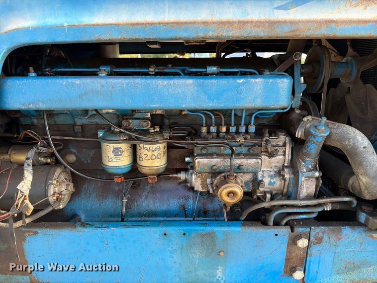 image for item FN2602 1972 Ford 8000 tractor