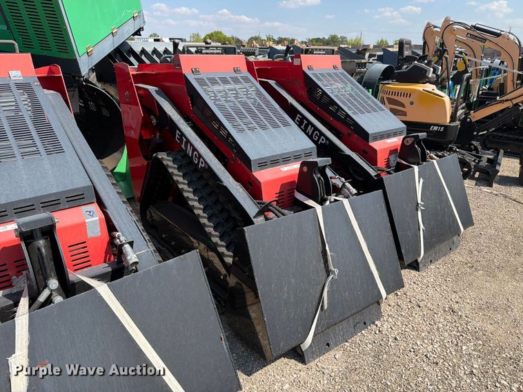 image for item NC9942 2024 Erie Industries SCL850 compact utility loader