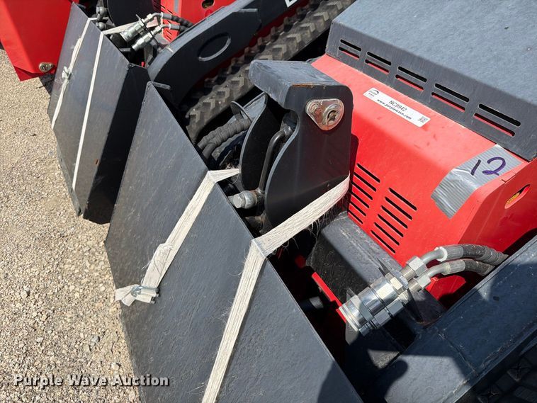 image for item NC9942 2024 Erie Industries SCL850 compact utility loader