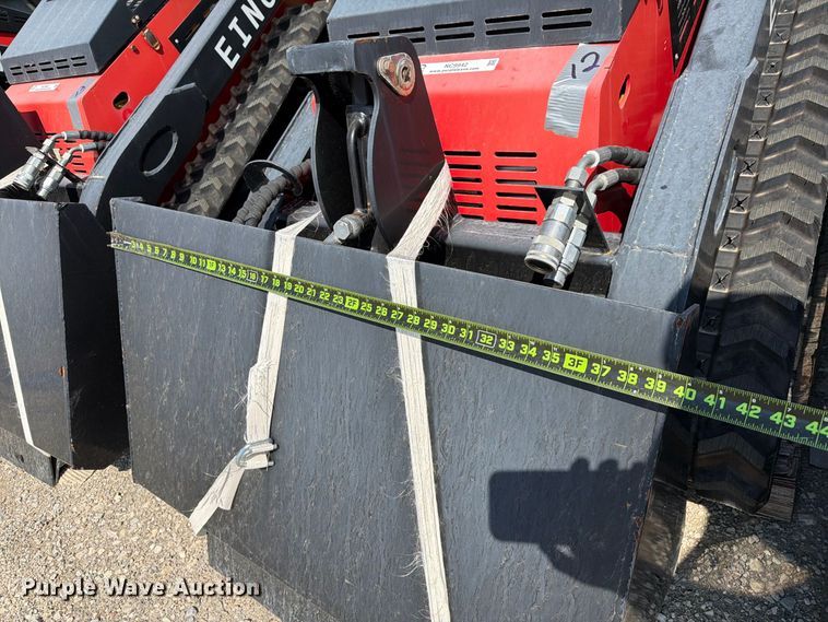 image for item NC9942 2024 Erie Industries SCL850 compact utility loader