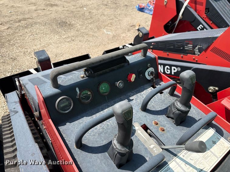 image for item NC9942 2024 Erie Industries SCL850 compact utility loader