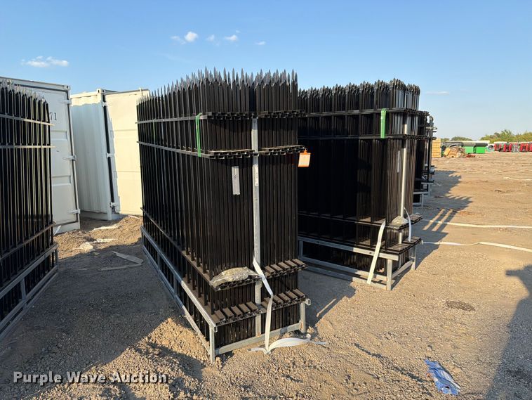 (88) EINGP F10 fence panels