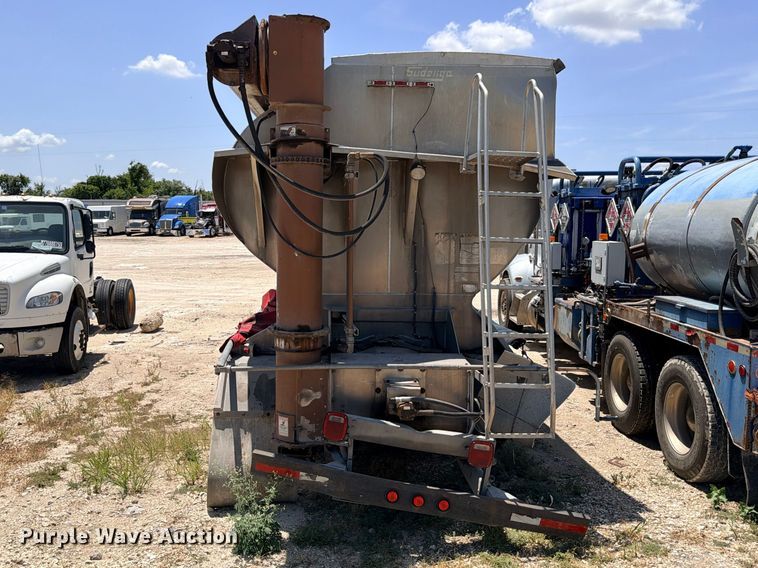 image for item YA4524 2024 Freightliner 114SD feed delivery truck