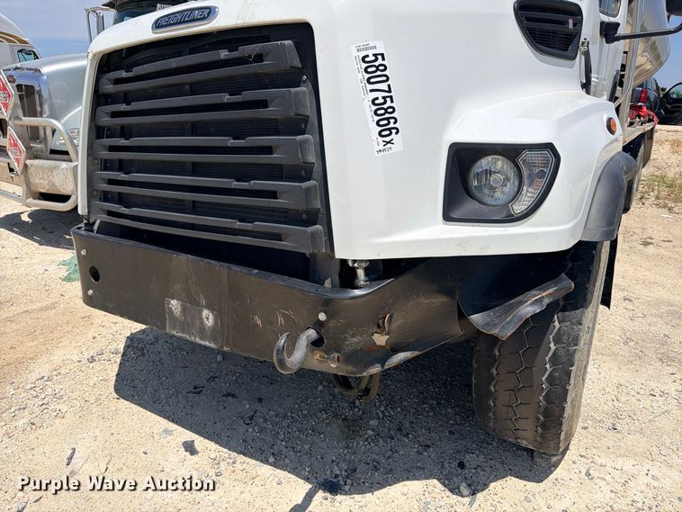 image for item YA4524 2024 Freightliner 114SD feed delivery truck
