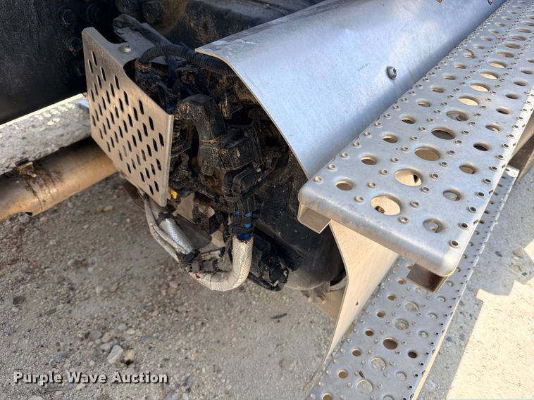 image for item YA4524 2024 Freightliner 114SD feed delivery truck