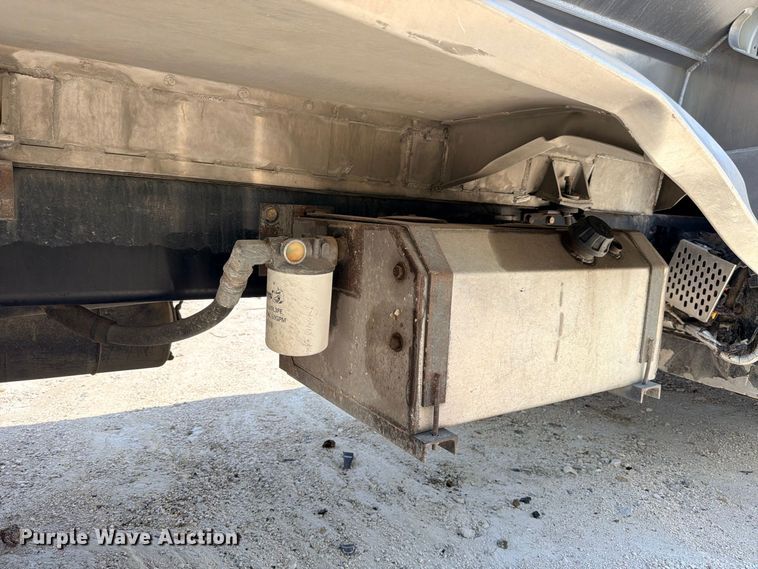image for item YA4524 2024 Freightliner 114SD feed delivery truck