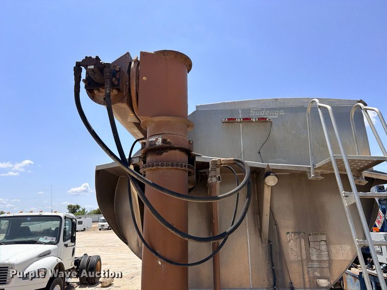 image for item YA4524 2024 Freightliner 114SD feed delivery truck