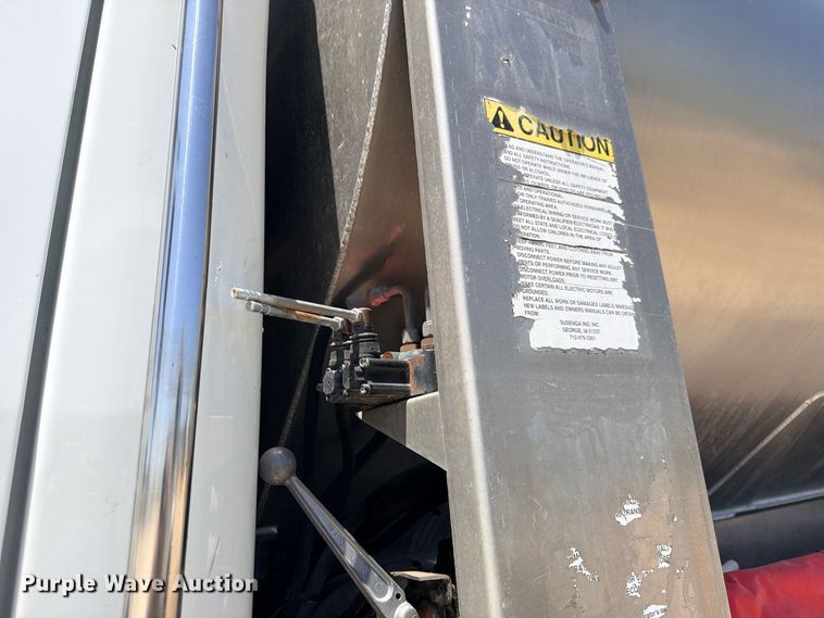 image for item YA4524 2024 Freightliner 114SD feed delivery truck