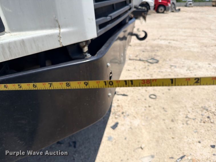 image for item YA4524 2024 Freightliner 114SD feed delivery truck