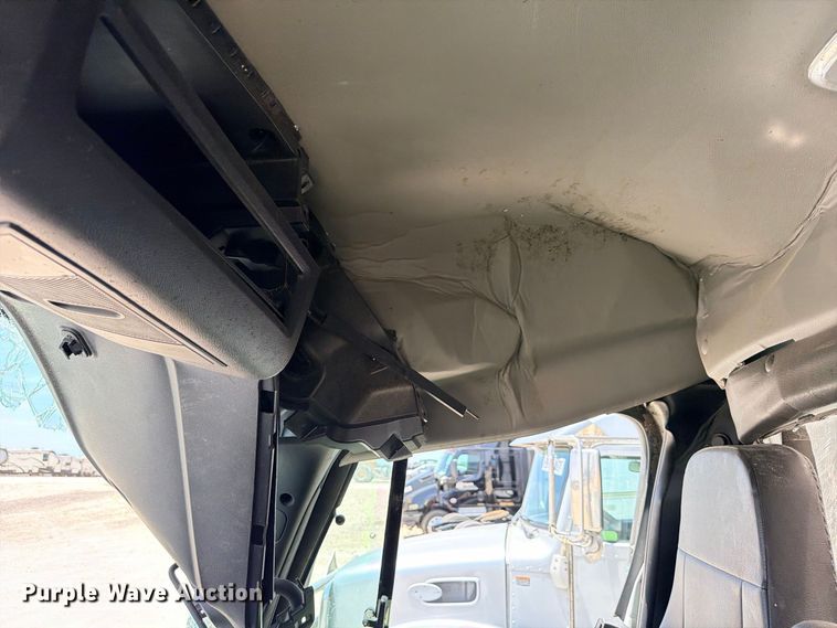 image for item YA4524 2024 Freightliner 114SD feed delivery truck
