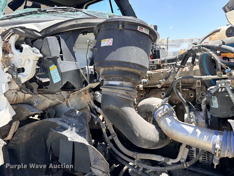 image for item YA4524 2024 Freightliner 114SD feed delivery truck