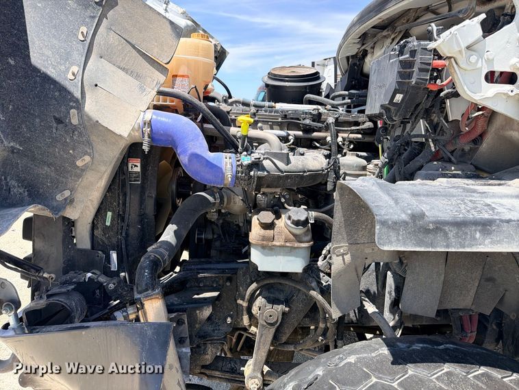 image for item YA4524 2024 Freightliner 114SD feed delivery truck