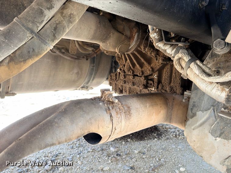 image for item YA4524 2024 Freightliner 114SD feed delivery truck