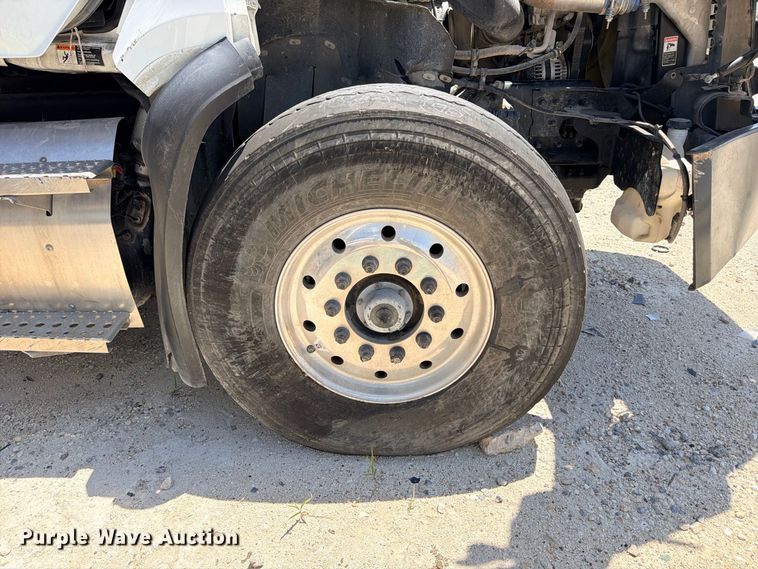 image for item YA4524 2024 Freightliner 114SD feed delivery truck