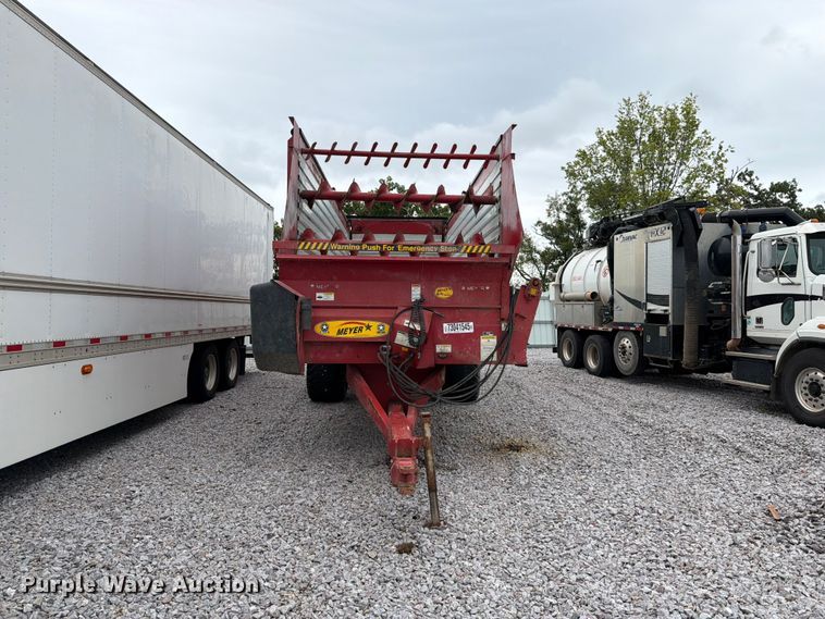 image for item YA4888 Meyer RTX224 silage wagon