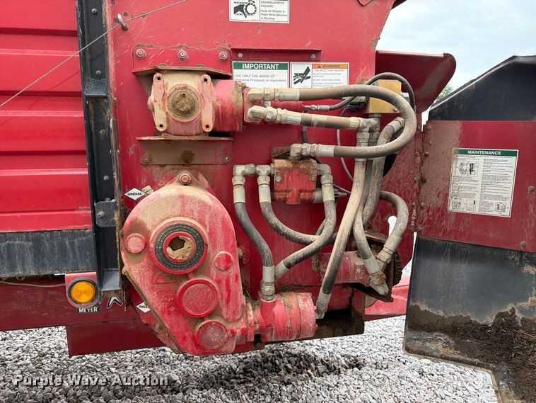 image for item YA4888 Meyer RTX224 silage wagon